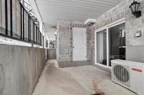 Balcon - 101-2365 Rue Versailles, Mascouche, QC - Outdoor With Exterior