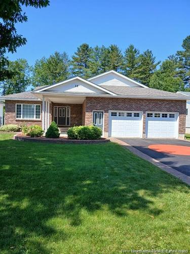 32 Barbara Crt, Fredericton, NB 