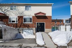 503 Rue de Callas  Laval (Chomedey), QC H7W 4V2