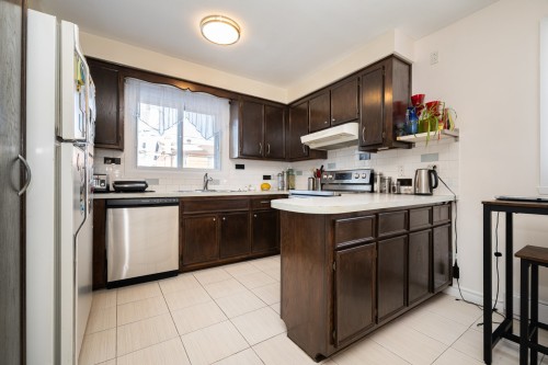Kitchen - 503 Rue De Callas, Laval (Chomedey), QC - Indoor Photo Showing Kitchen