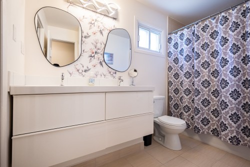 Bathroom - 503 Rue De Callas, Laval (Chomedey), QC - Indoor Photo Showing Bathroom