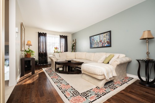 Living Room - 503 Rue De Callas, Laval (Chomedey), QC - Indoor Photo Showing Living Room