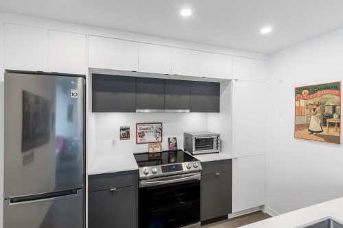 Cuisine - 240-10856 Rue Basile-Routhier, Montréal (Ahuntsic-Cartierville), QC - Indoor Photo Showing Kitchen