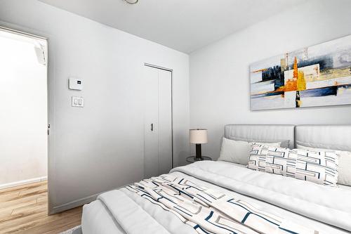 Bedroom - 90 Rue Audubon, Dollard-Des-Ormeaux, QC - Indoor Photo Showing Bedroom