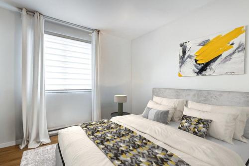 Bedroom - 90 Rue Audubon, Dollard-Des-Ormeaux, QC - Indoor Photo Showing Bedroom