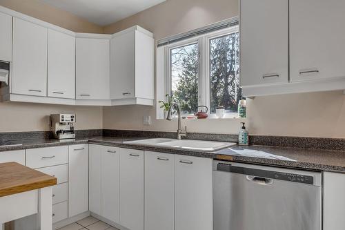 Cuisine - 1115 Av. De Montigny, Québec (Sainte-Foy/Sillery/Cap-Rouge), QC - Indoor Photo Showing Kitchen With Double Sink
