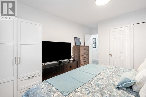 618 Lincoln Street, Welland (Lincoln/Crowland), ON - Indoor Photo Showing Bedroom