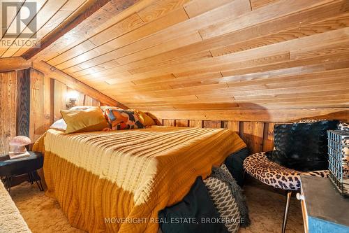 618 Lincoln Street, Welland (Lincoln/Crowland), ON - Indoor Photo Showing Bedroom