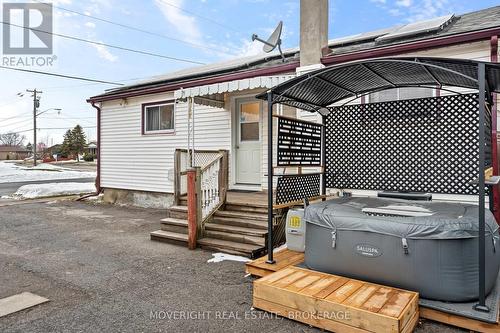 618 Lincoln Street, Welland (Lincoln/Crowland), ON - Outdoor
