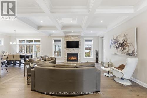 34 Angels Drive, Niagara-On-The-Lake (St. Davids), ON - Indoor Photo Showing Living Room With Fireplace