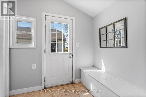 11618 Burnaby Road, Wainfleet (Lakeshore), ON - Indoor Photo Showing Other Room