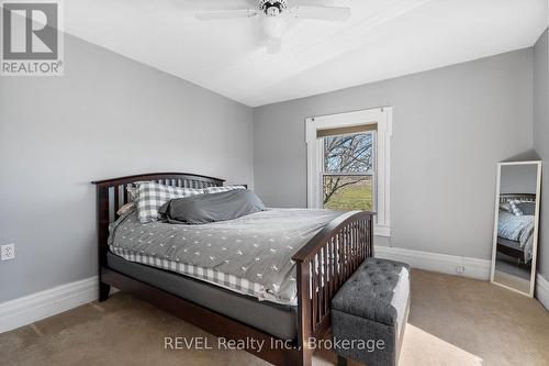11618 Burnaby Road, Wainfleet (Lakeshore), ON - Indoor Photo Showing Bedroom
