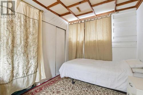 552 First Avenue, Welland (N. Welland), ON - Indoor Photo Showing Bedroom