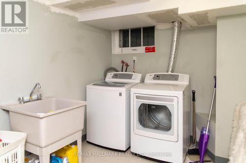 86 Church Street S, Richmond Hill, ON - Indoor Photo Showing Laundry Room