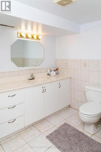 86 Church Street S, Richmond Hill, ON - Indoor Photo Showing Bathroom