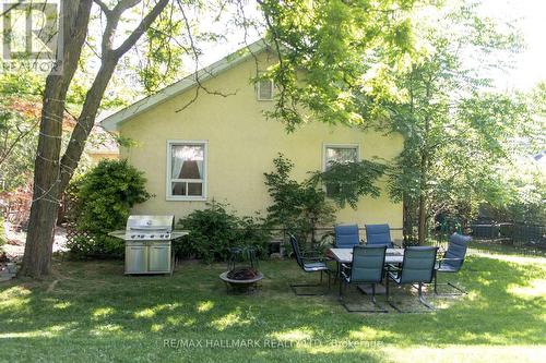 86 Church Street S, Richmond Hill, ON - Outdoor