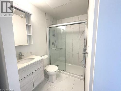 60 Frederick Street Unit# 2805, Kitchener, ON - Indoor Photo Showing Bathroom