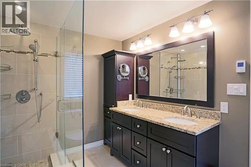 7 Gibb Street, Cambridge, ON - Indoor Photo Showing Bathroom