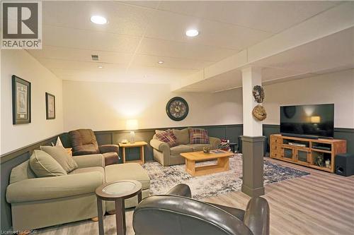 7 Gibb Street, Cambridge, ON - Indoor Photo Showing Living Room