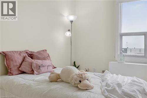 Bed 2 - 200 Jamieson Parkway Unit# 606, Cambridge, ON - Indoor Photo Showing Bedroom