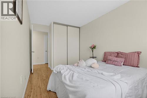 Bed 2 - 200 Jamieson Parkway Unit# 606, Cambridge, ON - Indoor Photo Showing Bedroom