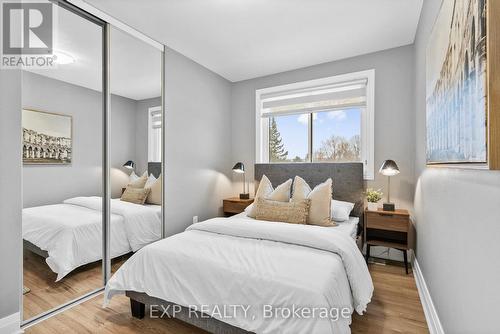 641 Woodward Avenue, Milton, ON - Indoor Photo Showing Bedroom