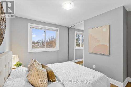 641 Woodward Avenue, Milton, ON - Indoor Photo Showing Bedroom