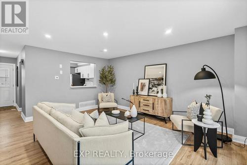 641 Woodward Avenue, Milton, ON - Indoor