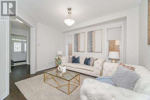 104 Pick Road, Guelph/Eramosa, ON - Indoor Photo Showing Living Room