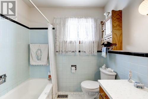 584452 Beachville Road, South-West Oxford (Beachville), ON - Indoor Photo Showing Bathroom