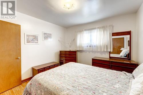 584452 Beachville Road, South-West Oxford (Beachville), ON - Indoor Photo Showing Bedroom