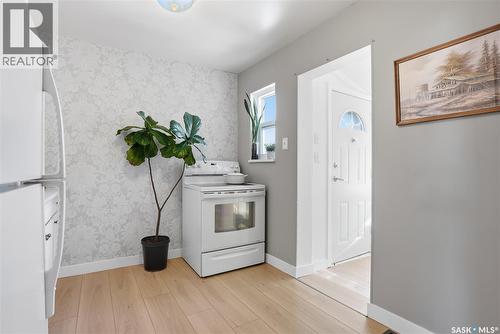 806 7Th Street E, Saskatoon, SK - Indoor