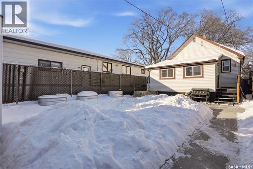 806 7Th Street E, Saskatoon, SK - Outdoor