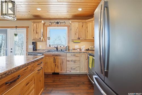 Albus Acreage, Corman Park Rm No. 344, SK - Indoor Photo Showing Kitchen With Double Sink