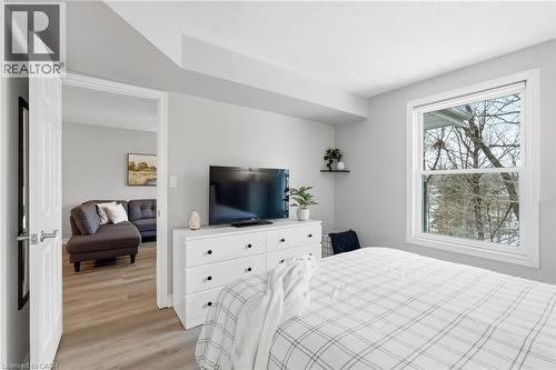 2040 Cleaver Avenue Unit# 315, Burlington, ON - Indoor Photo Showing Bedroom