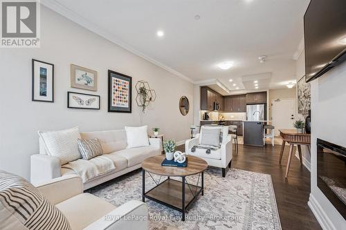 809 - 1880 Gordon Street, Guelph (Pineridge/Westminster Woods), ON - Indoor Photo Showing Living Room