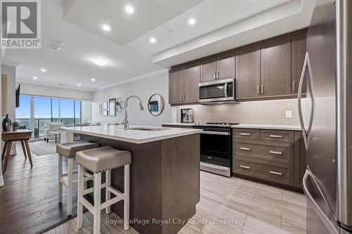 809 - 1880 Gordon Street, Guelph (Pineridge/Westminster Woods), ON - Indoor Photo Showing Kitchen With Upgraded Kitchen