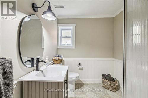 103488 Grey 18 Road, Meaford, ON - Indoor Photo Showing Bathroom