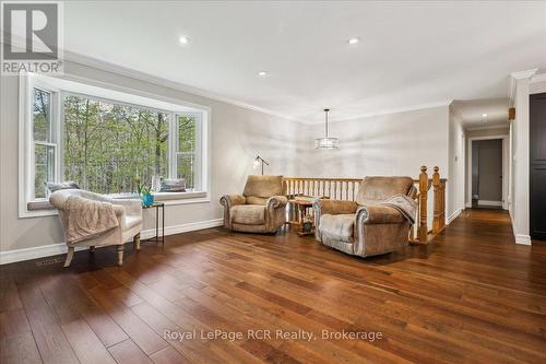 103488 Grey 18 Road, Meaford, ON - Indoor Photo Showing Living Room