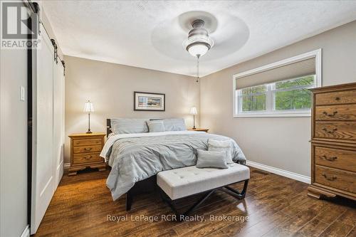 103488 Grey 18 Road, Meaford, ON - Indoor Photo Showing Bedroom