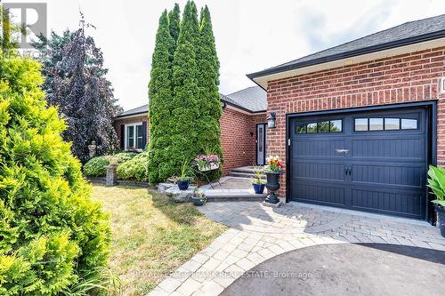 202 Southcrest Drive, Kawartha Lakes (Mariposa), ON - Outdoor