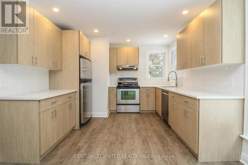 3017 Lakefield Road, Selwyn, ON - Indoor Photo Showing Kitchen