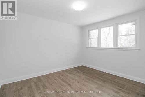 3017 Lakefield Road, Selwyn, ON - Indoor Photo Showing Other Room