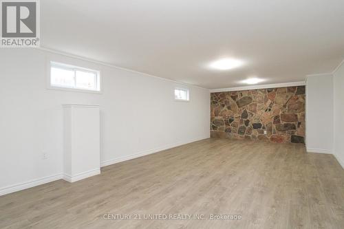 3017 Lakefield Road, Selwyn, ON - Indoor