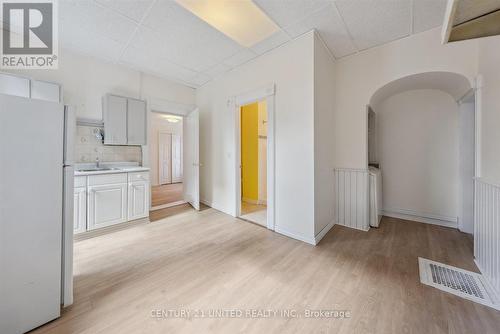 187 Stewart Street, Peterborough (Town Ward 3), ON - Indoor