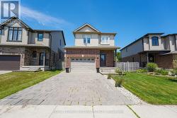 1090 OAKCROSSING ROAD  London North (North M), ON N6H 0E9