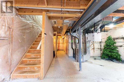 1090 Oakcrossing Road, London North (North M), ON - Indoor Photo Showing Basement