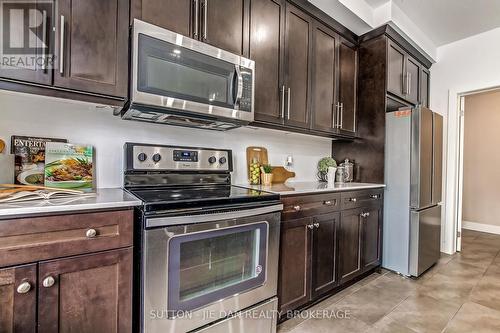 78 - 1960 Dalmagarry Road, London North (North E), ON - Indoor Photo Showing Kitchen