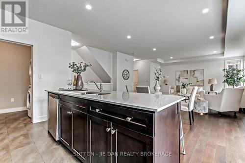 78 - 1960 Dalmagarry Road, London North (North E), ON - Indoor Photo Showing Kitchen With Double Sink