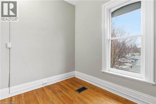 74 Pearl Street, Brantford, ON - Indoor Photo Showing Other Room